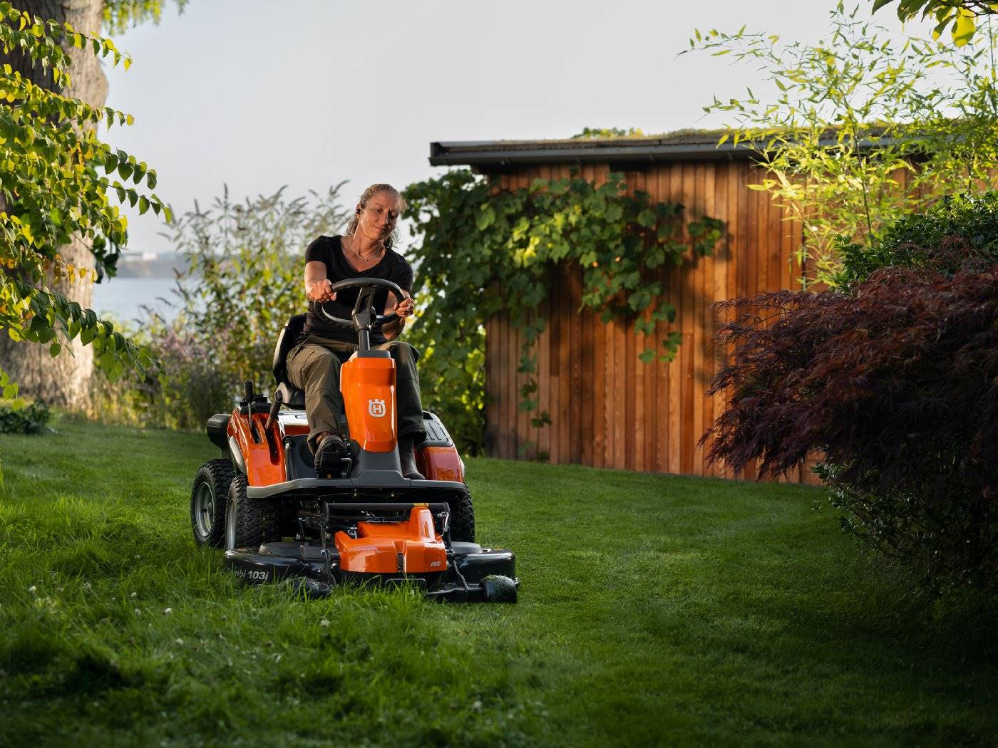 Husqvarna Akku-Frontmäher R 200iX AWD - Grundgerät ohne Mähdeck - Image 5