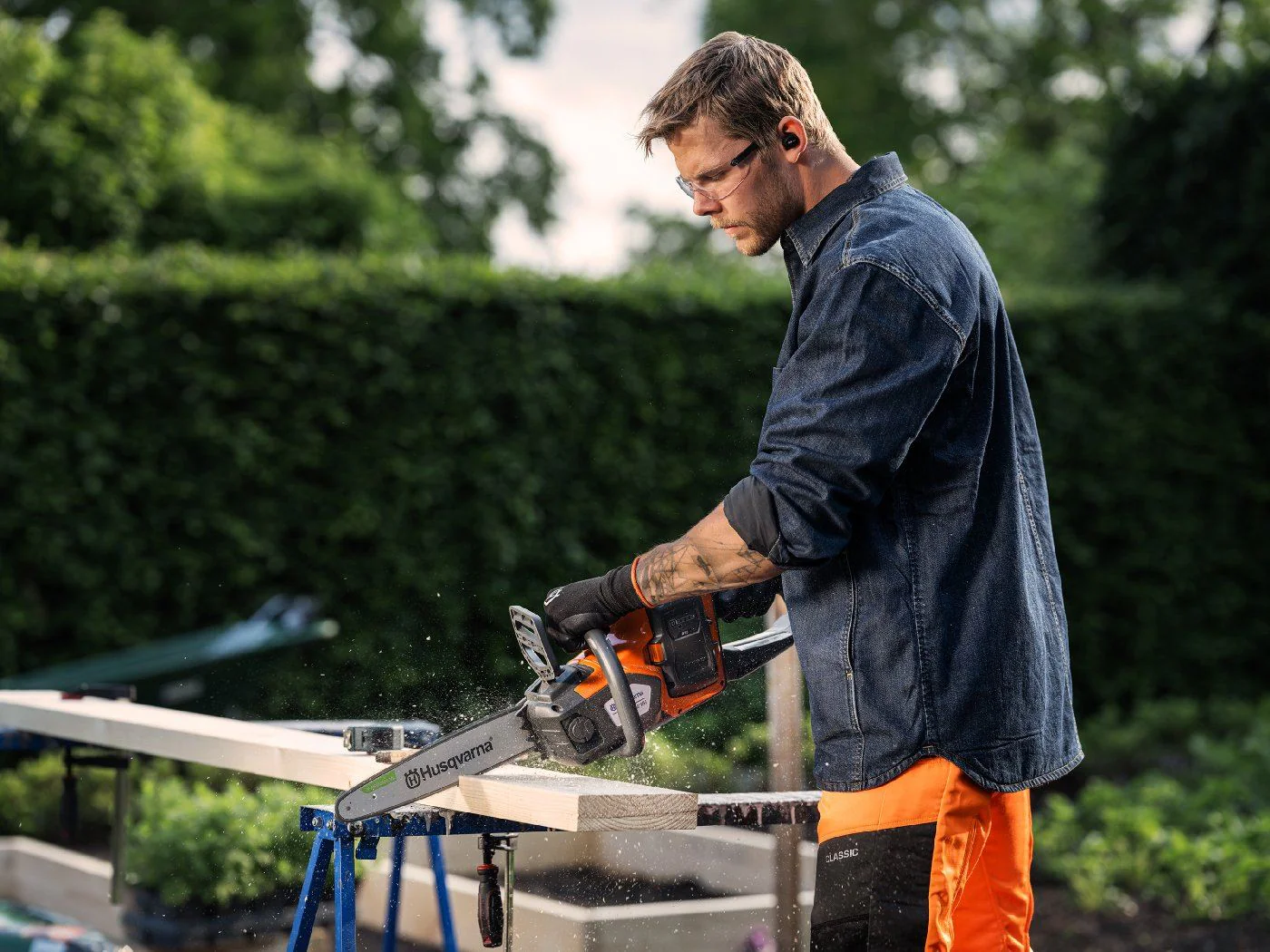 Husqvarna Akku-Motorsäge 215i ohne Akku und Ladegerät - Image 4