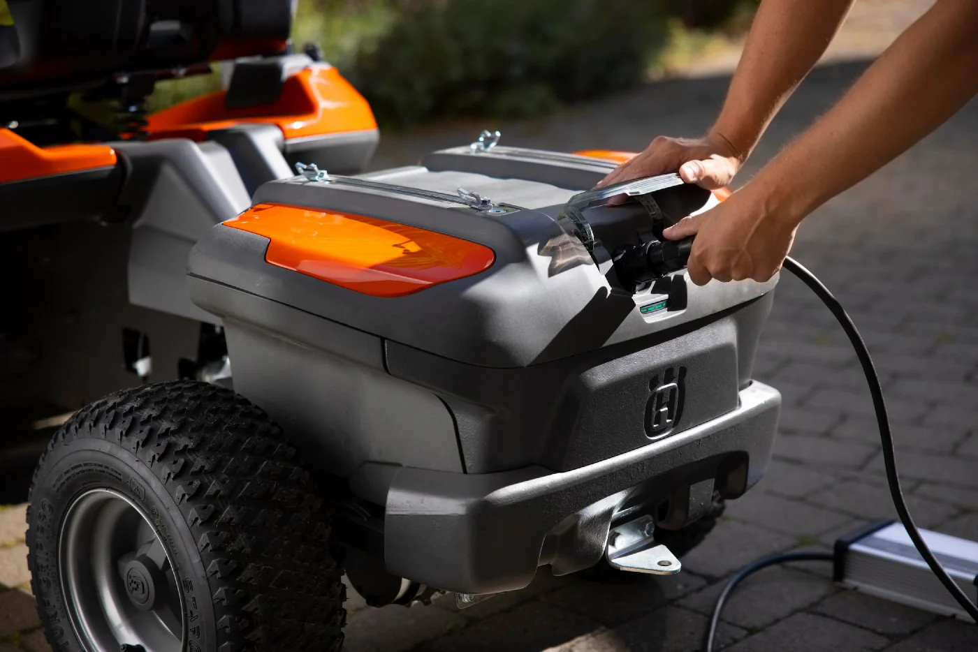 Husqvarna Ladegerät PS300C - Image 2