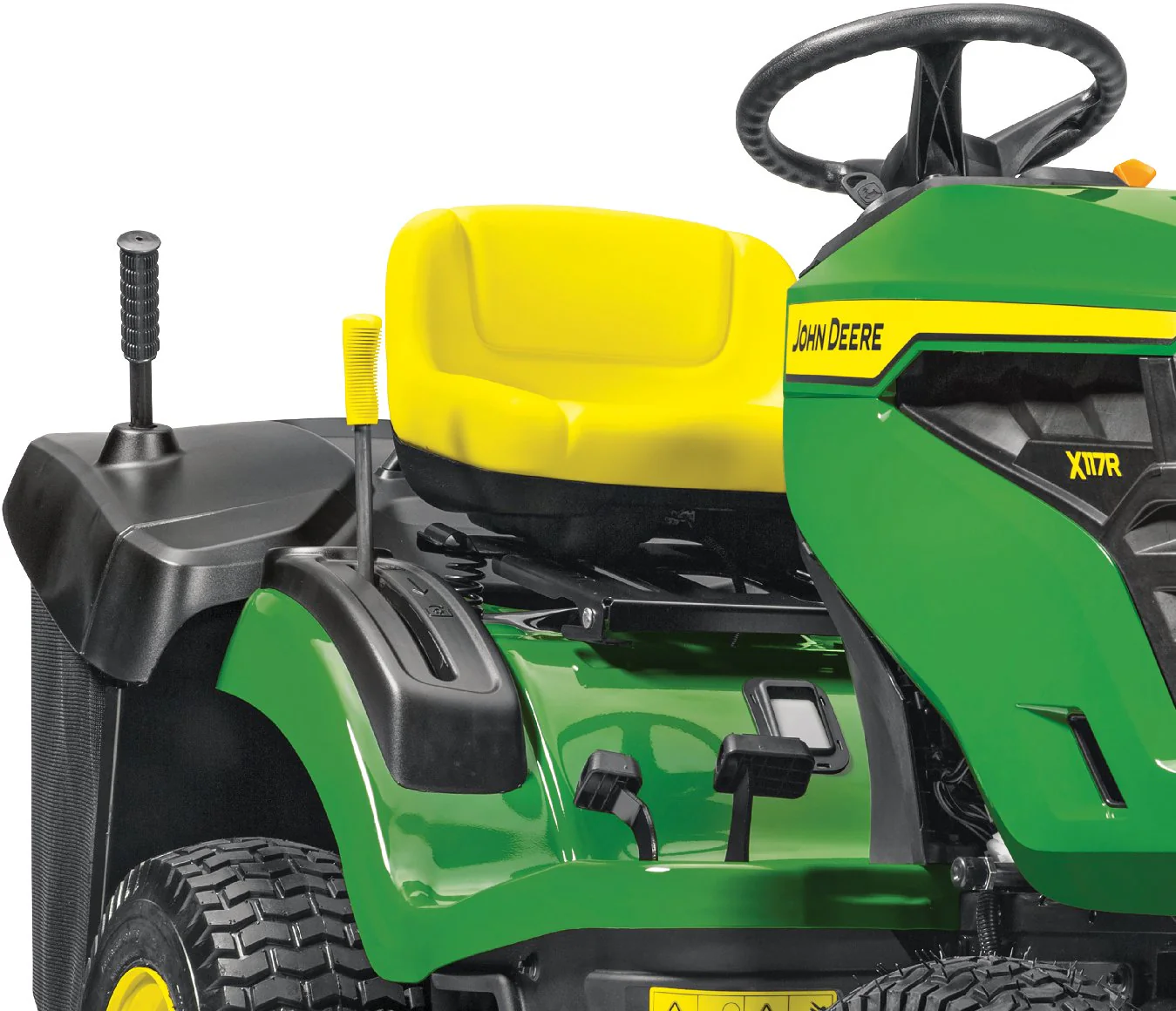 John Deere Rasentraktor X117R Winterpaket mit Schneeschild, Schneeketten, Anbaurahmen und Schnellwechlser - Image 3