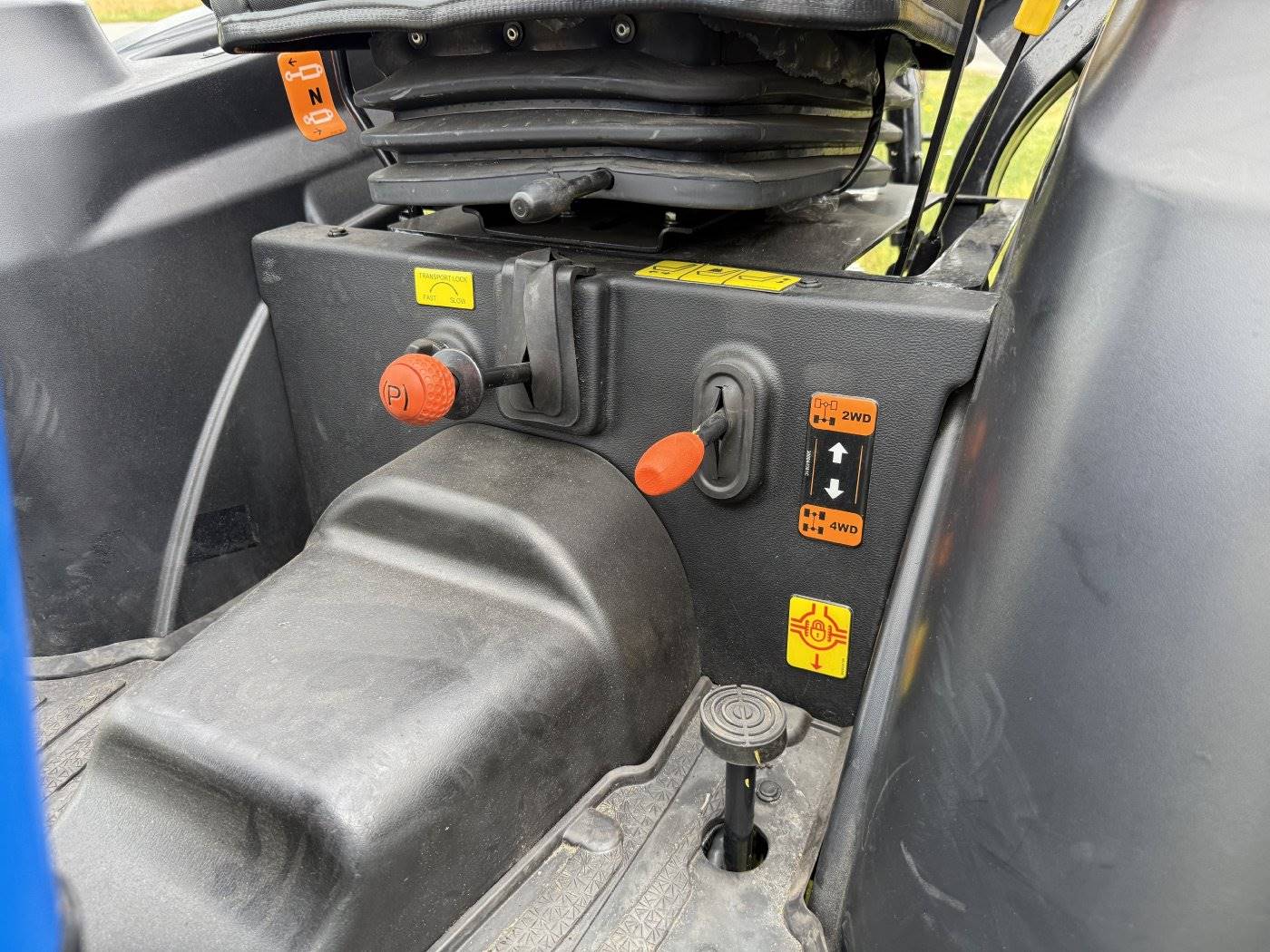 Solis Kompakttraktor 26 HST Vorführer mit Galaxy Pro Bereifung -sofort verfügbar - Image 10