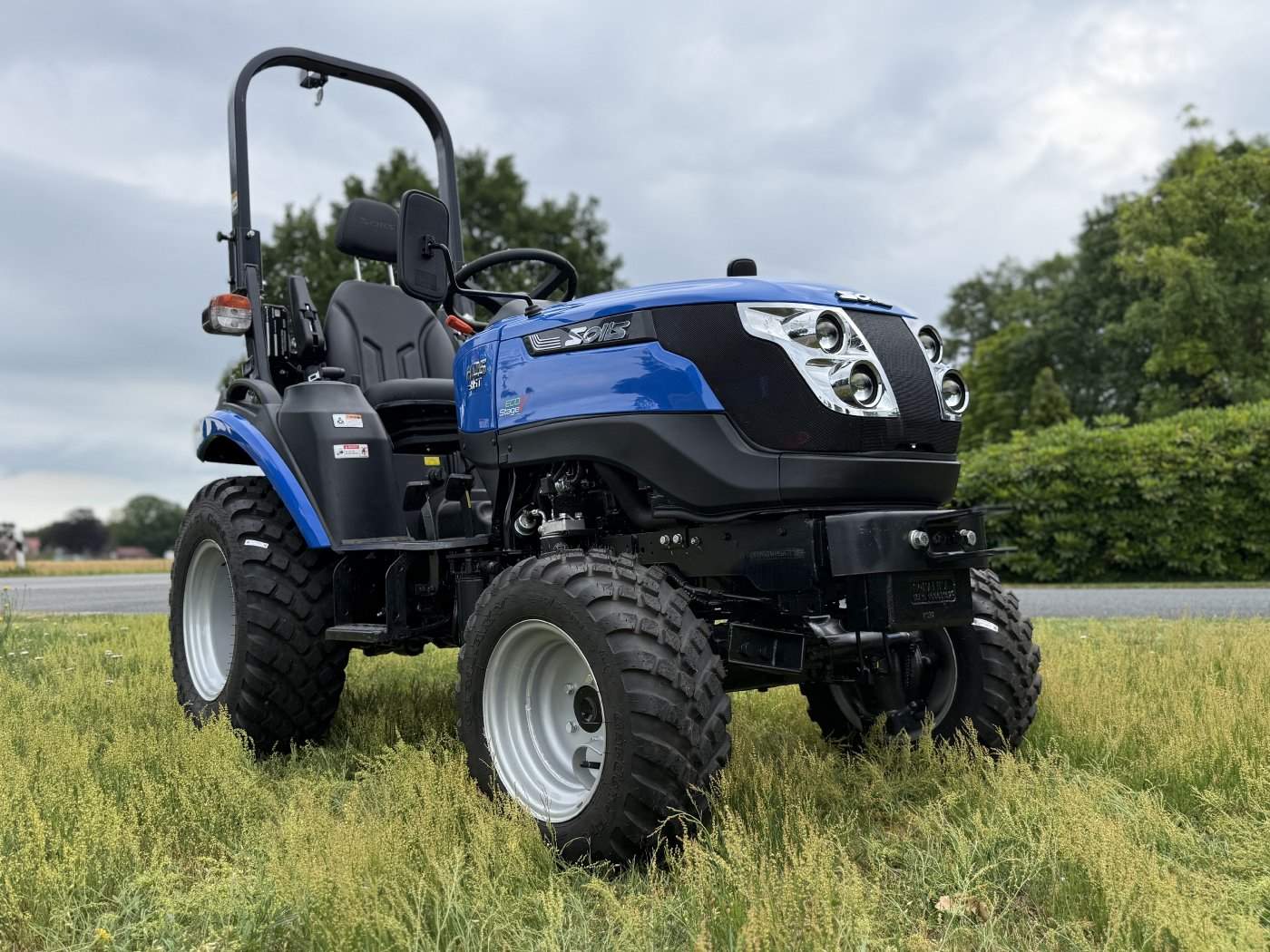 Solis Kompakttraktor 26 HST Vorführer mit Galaxy Pro Bereifung -sofort verfügbar - Image 11