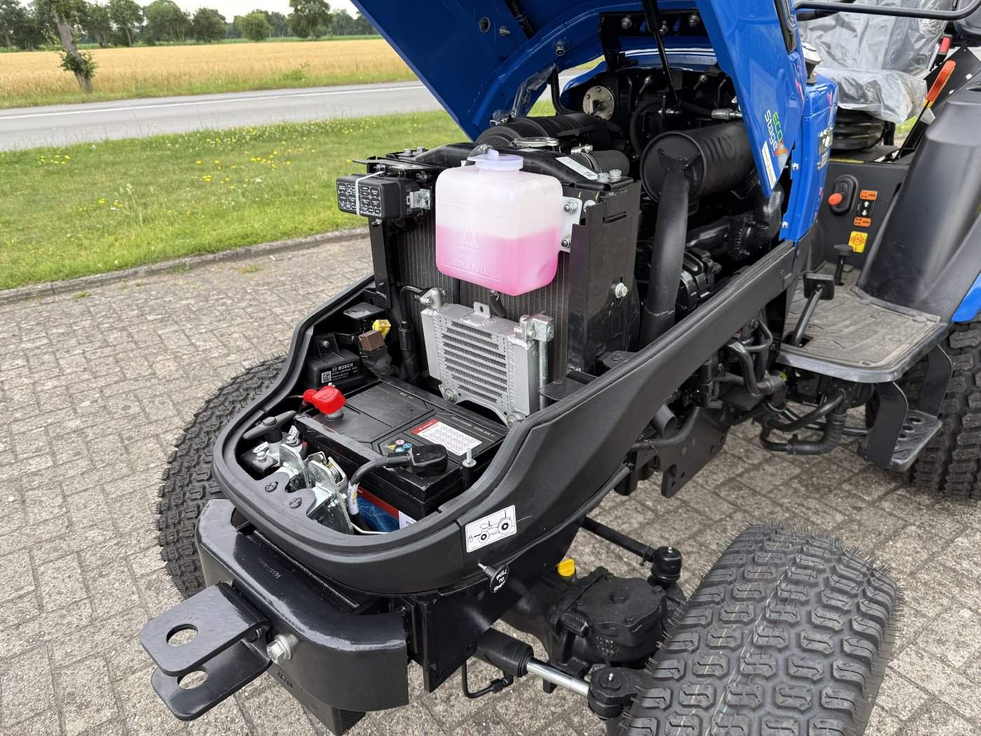 Solis Kompakttraktor 26 HST Vorführer mit Rasen-Bereifung groß -sofort verfügbar - Image 10
