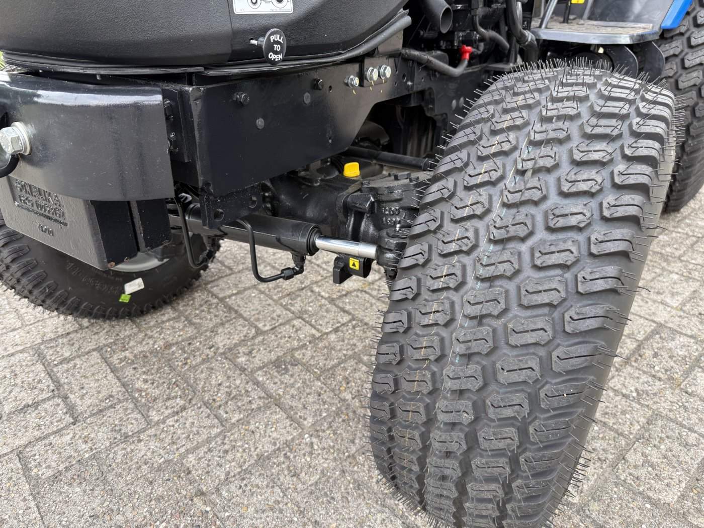 Solis Kompakttraktor 26 HST Vorführer mit Rasen-Bereifung groß -sofort verfügbar - Image 11