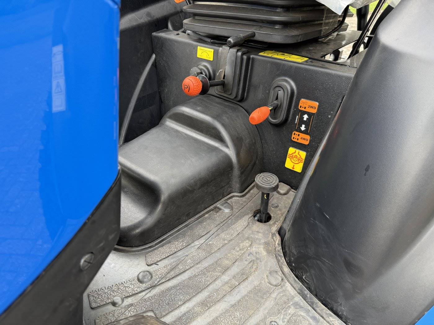 Solis Kompakttraktor 26 HST Vorführer mit Rasen-Bereifung groß -sofort verfügbar - Image 9