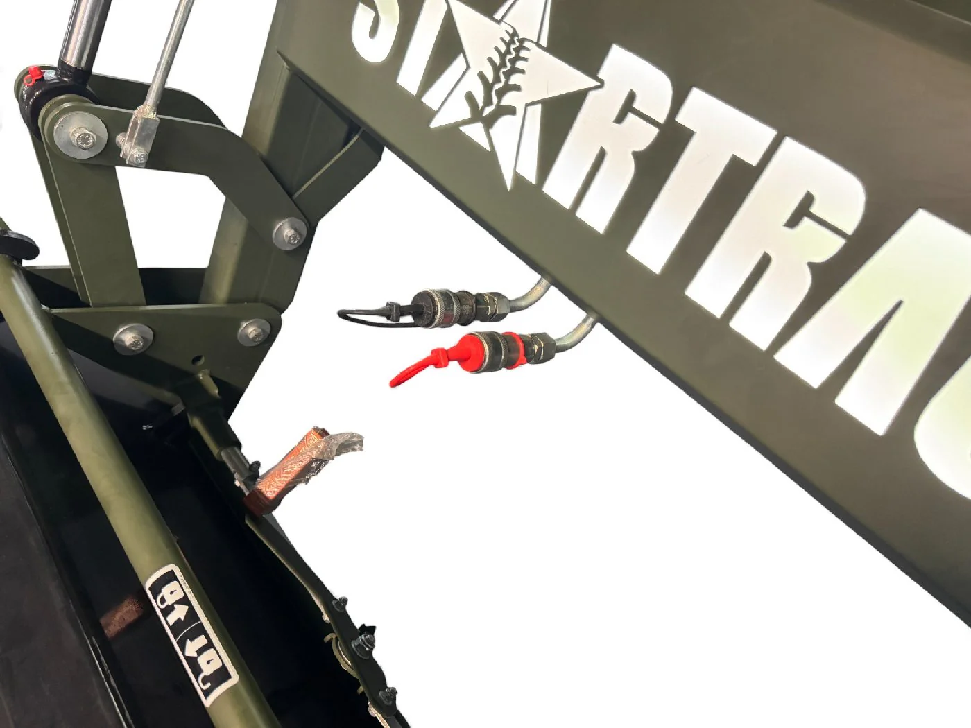 Startrac Allrad-Kleintraktor 26 mit Industriebereifung + Frontlader inklusive Schaufel - Image 15