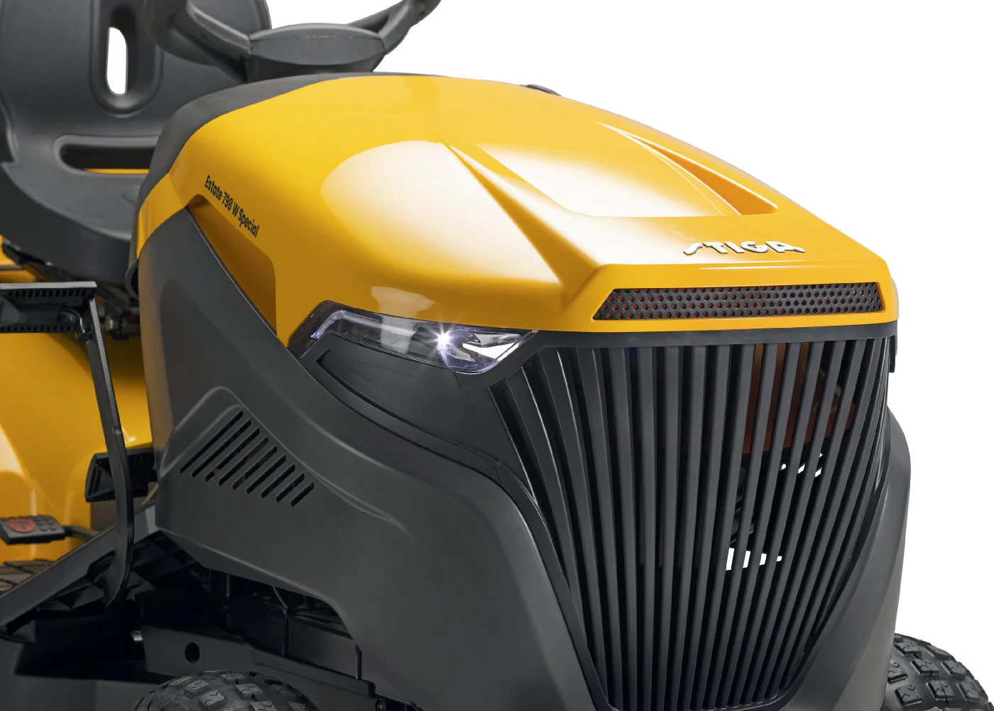 Stiga Rasentraktor Estate 798 W Special HONDA Winterpaket mit 120 cm Schneeschild, PTO-Kit und Schneeketten - Image 6
