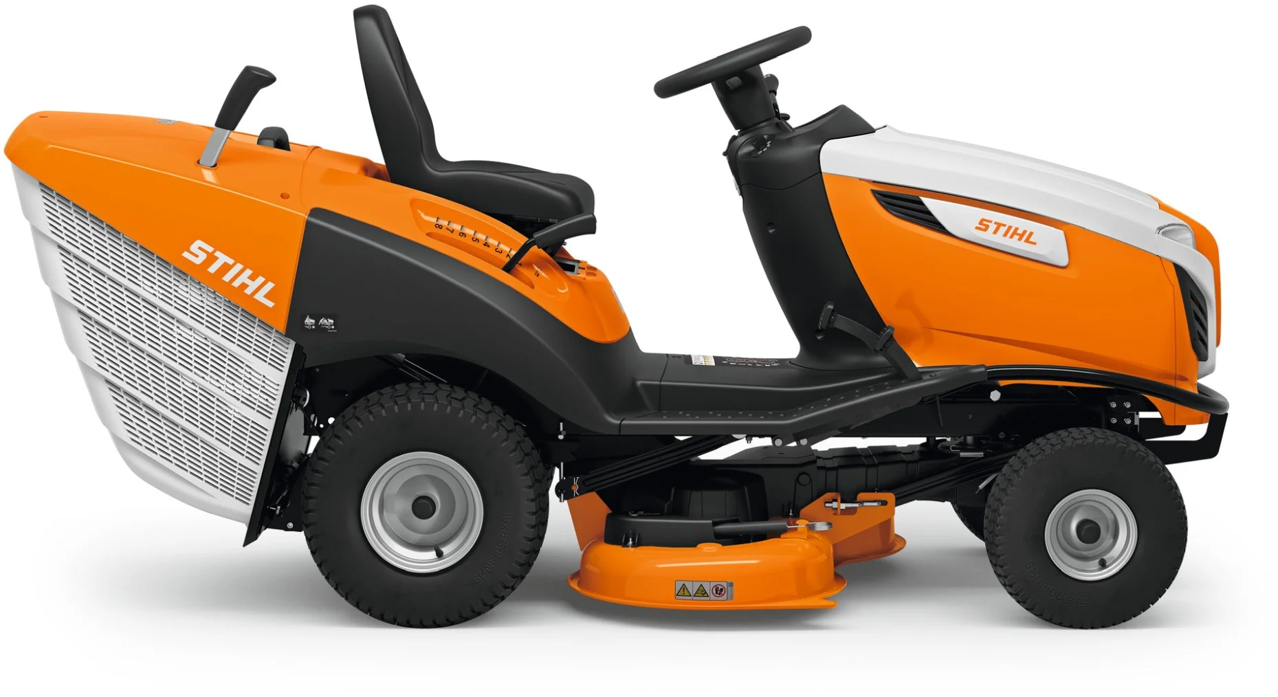 STIHL Aufsitzmäher RT 5097 Z Winterpaket mit Schneeschild und Schneeketten - Image 4