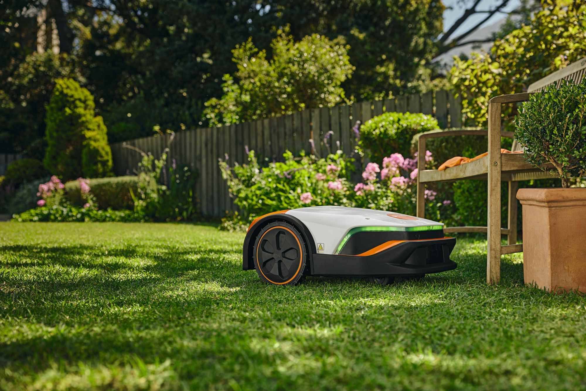 STIHL Mähroboter iMOW 7 für sehr große Rasenflächen - Image 7