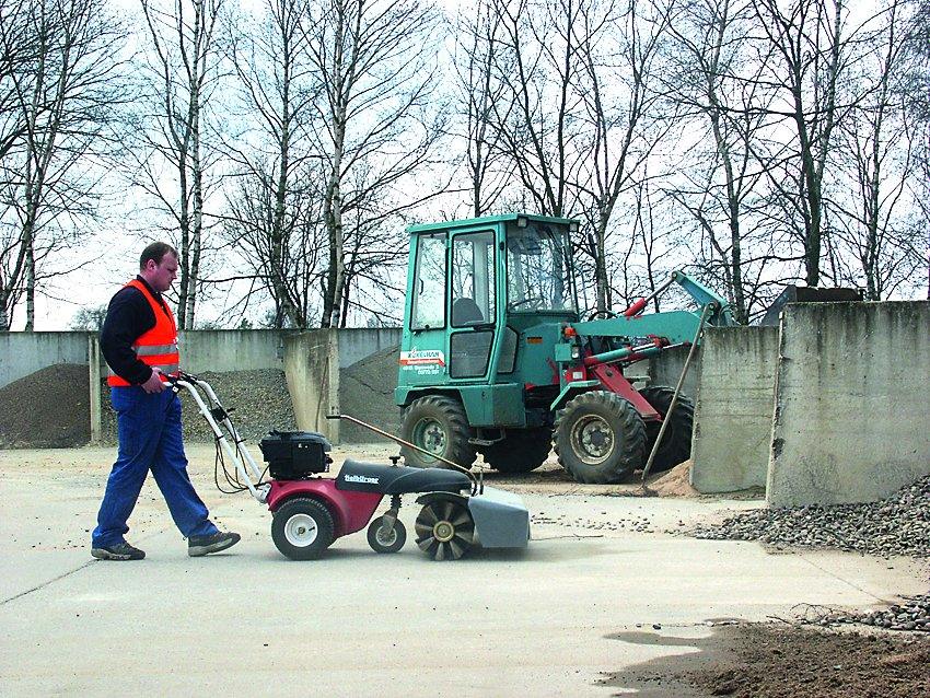Tielbürger Schmutz- und Schneekehrmaschine tk48 Briggs&Stratton 675 iS - Image 3